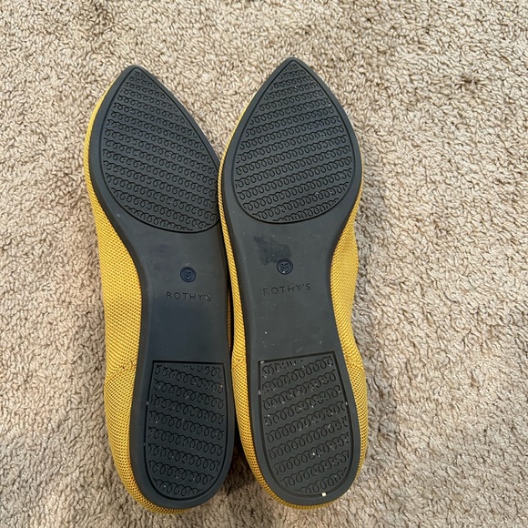 Rothy’s The Point. - Picture 2 of 3